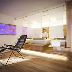Crystls Apartmanhotel