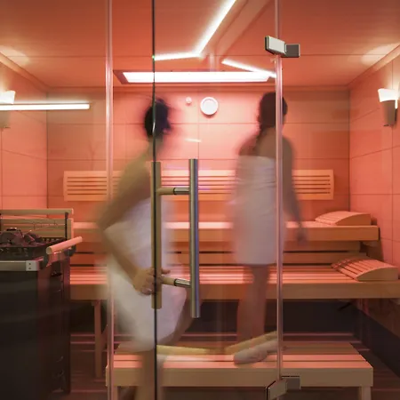 Apart-hotel Crystls 4*