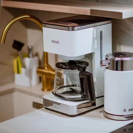 Crystls Apartmanhotel