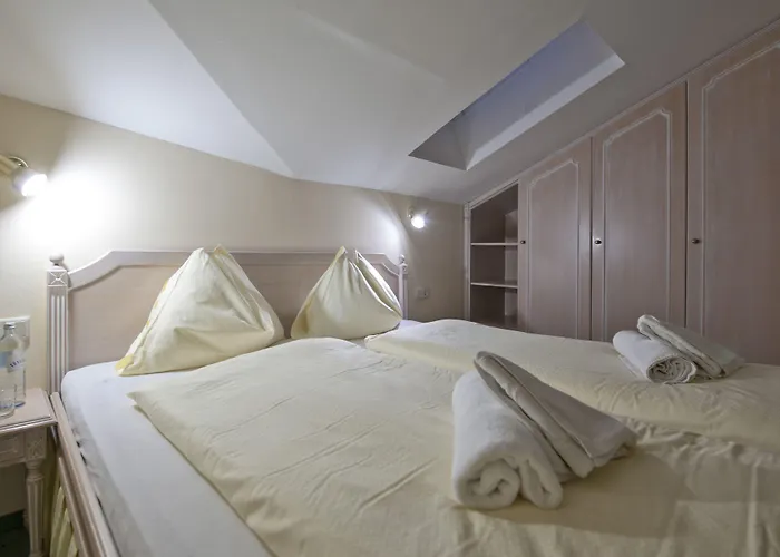 Apartmanhotel Crystls 4*